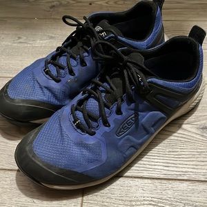 Keen waterproof shoes size 12